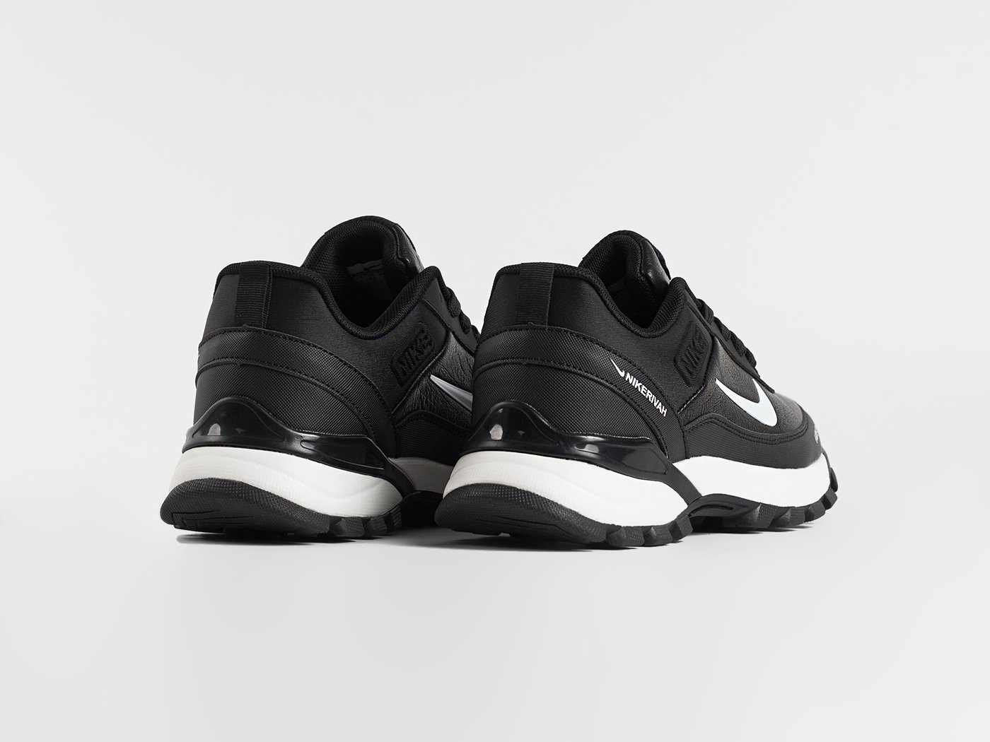 Кроссовки Nike Rivah Low