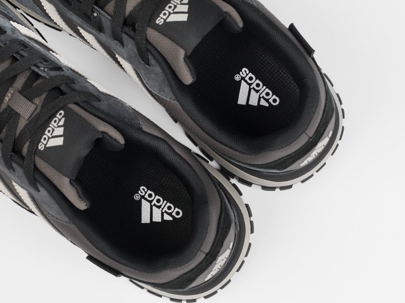 Кроссовки Adidas