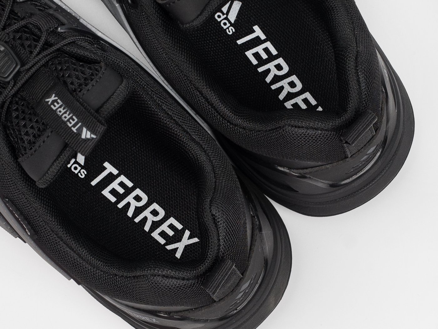 Кроссовки Adidas Terrex Skychaser