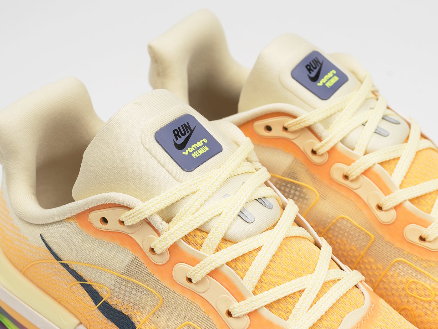 Кроссовки Nike Vomero Premium