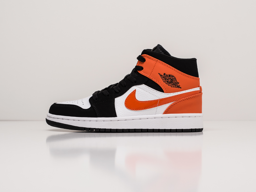 Кроссовки Nike Air Jordan 1 Mid