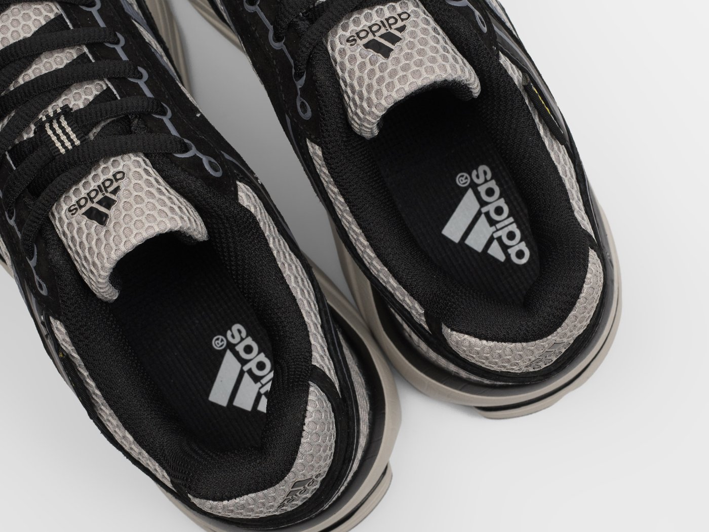 Кроссовки Adidas Spiritain 2000