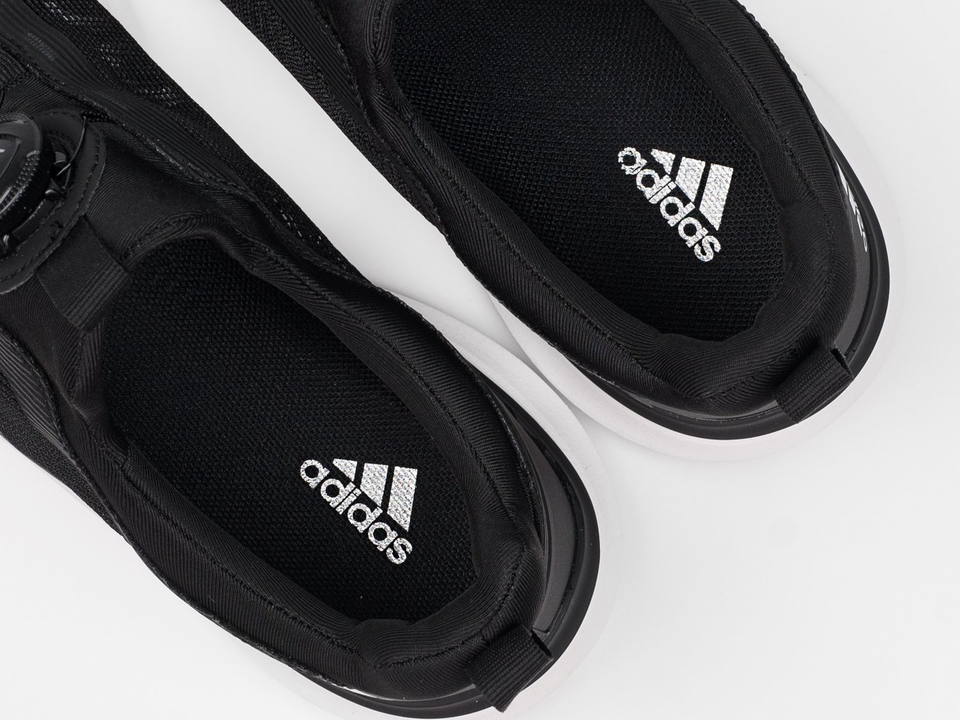 Кроссовки Adidas