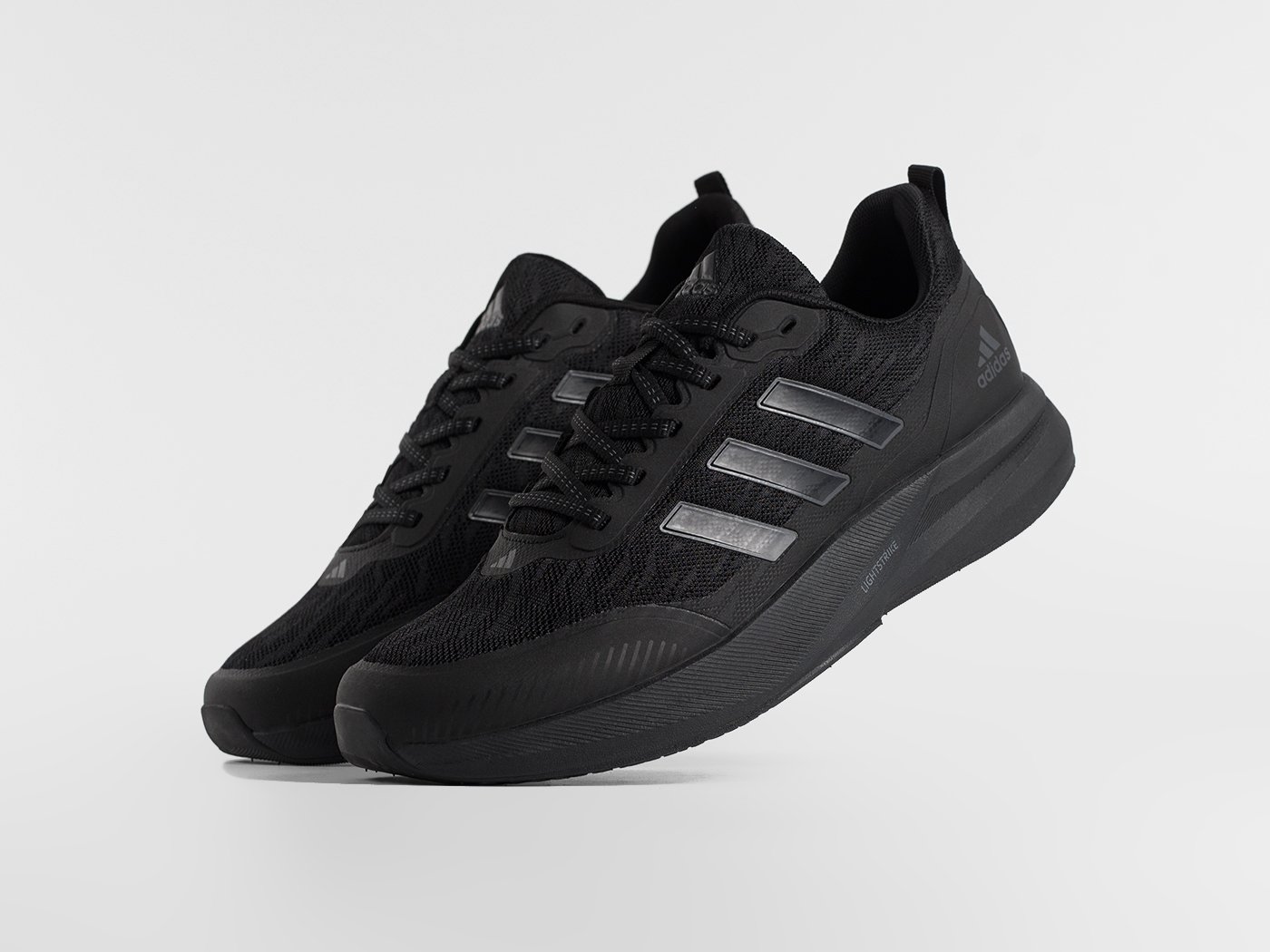 Кроссовки Adidas