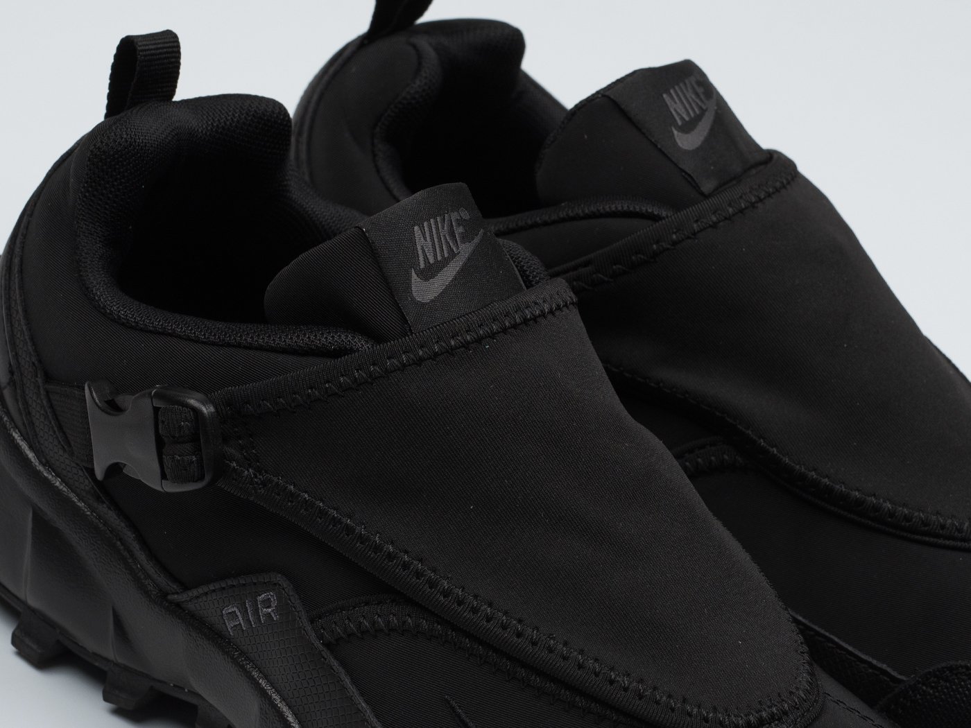 Кроссовки Nike ACG Phassad