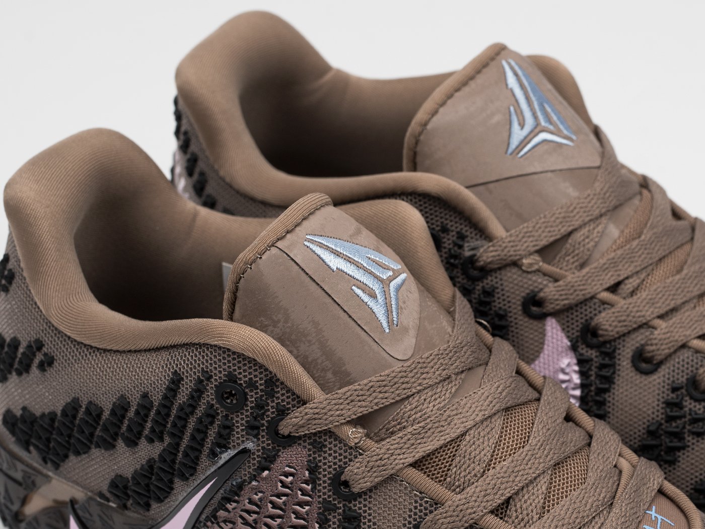 Кроссовки Nike Ja 3