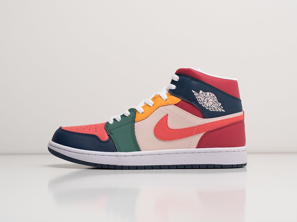 Кроссовки Nike Air Jordan 1 Mid