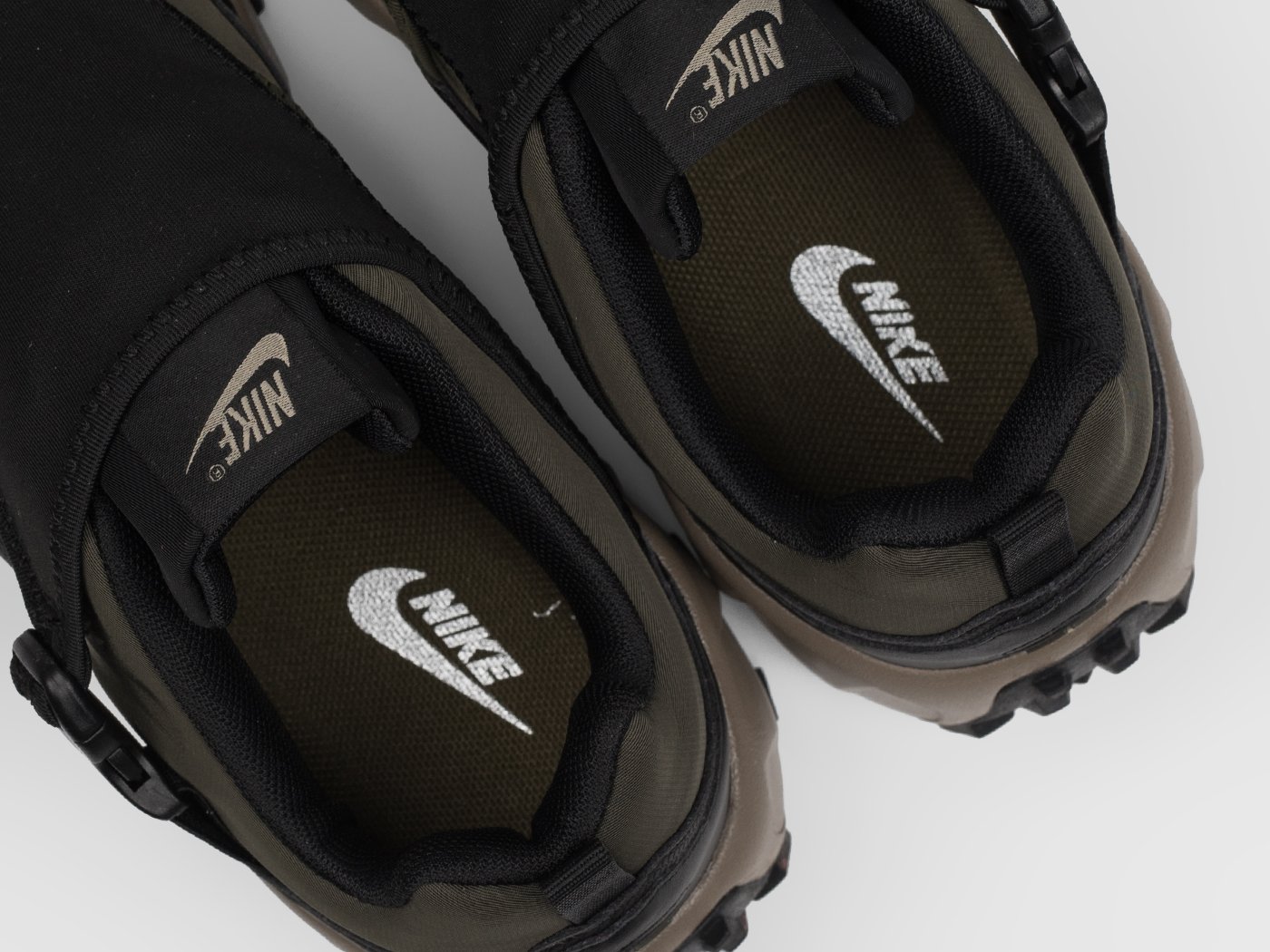 Кроссовки Nike ACG Phassad